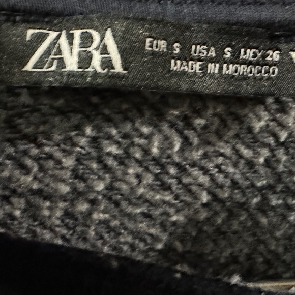 329 ZARA | EUC $98 Morocco Manhattan New York Navy Graphic Sweatshirt (Size S) - Picture 7 of 13